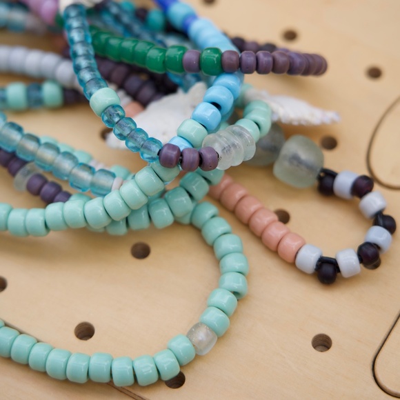 An Astrid Endeavor Handmade Leather Strand Glass Beaded Necklaces Set Of 4 - Picture 6 of 12